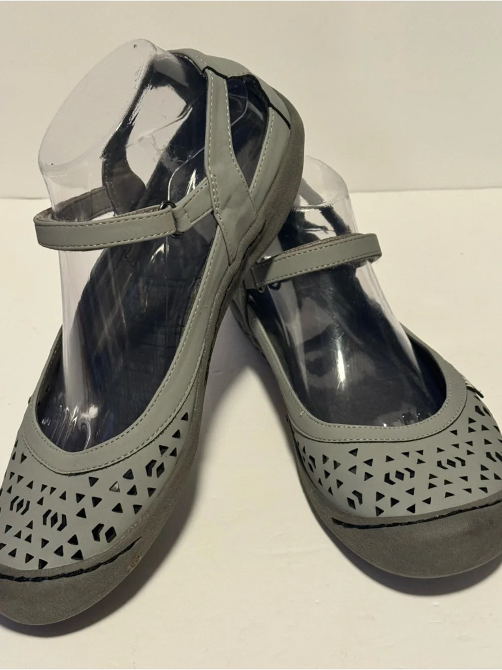 MUK LUKS Women's Size 9 Mary Jane Gray & Black Slide On Shoe